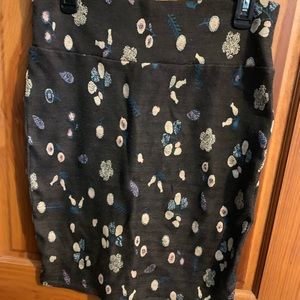 Lularoe skirt size M
